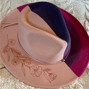 Women’s Two Toned Wide Brim Hat - Wildflower